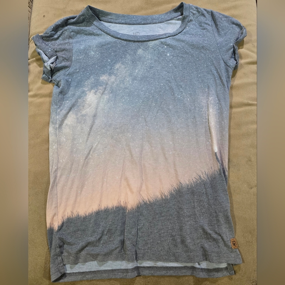 Lot Of 6 Women's Extra-Small/Small Tanks And T-Shirts